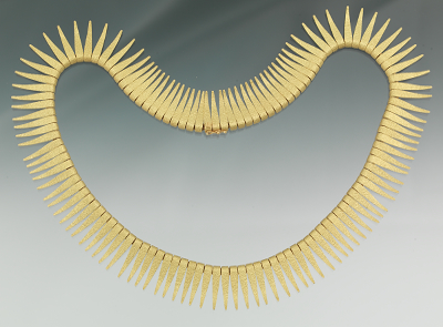 An Elegant 18k Gold Fringe Necklace 133505