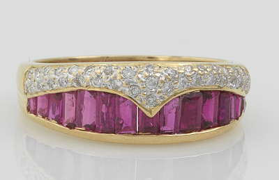 A Ladies Diamond and Ruby Band 133542