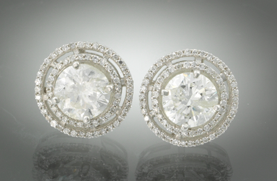 A Pair of Ladies 2 5 Carat Diamond 133544