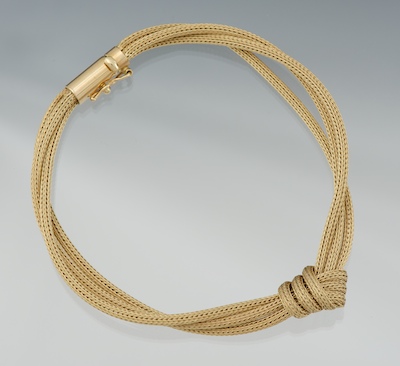 A Ladies Gold Knot Bracelet 14k 133546