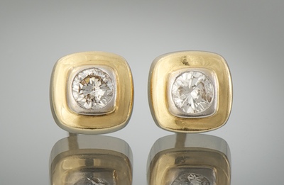 A Pair of Ladies Diamond Earrings 133564