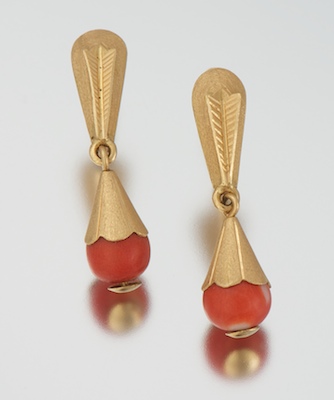 A Pair of Spanish Gold and Coral 1335a2