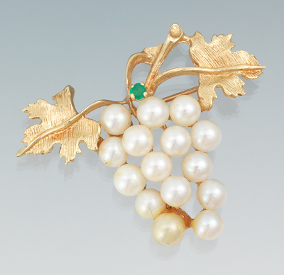 A Ladies 14k Gold Pearl and Emerald 1335bf
