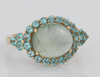 A Ladies Green Moonstone Ring 1335cd