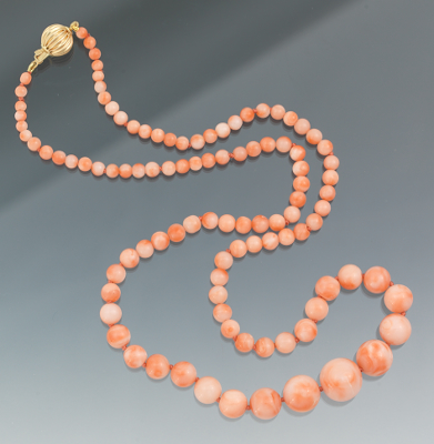 A Graduated Angel Skin Coral Bead 133641