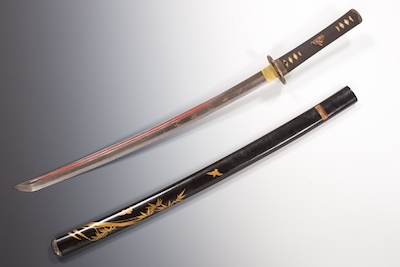 A Wakizashi Samurai Sword with 13368d