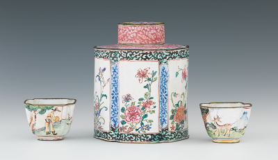 A Chinese Enamel Tea Caddy and