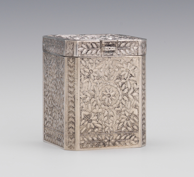 Small Silver Box with Floral Relief 131b07