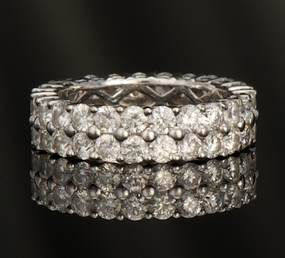 A Diamond Eternity Ring 18k white