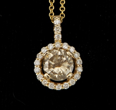 A Ladies Diamond Pendant on Chain 131b90