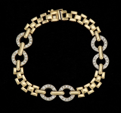 A Ladies Gold and Diamond Circle 131bbb