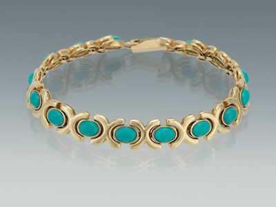 A Ladies Turquoise and Gold Bracelet 131bd3