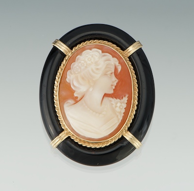 A Carved Shell and Onyx Cameo Brooch Pendant 131bda