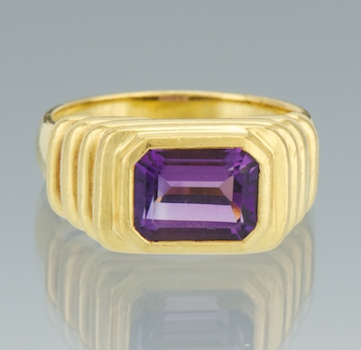 An 18k Gold and Amethyst Ring 18k