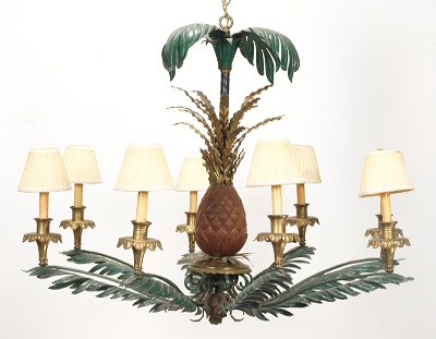 A Painted Tole Type Pineapple Motif 131d0a