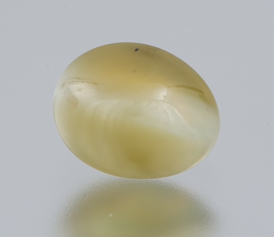 An Unmounted Cats Eye Chrysoberyl 131f85