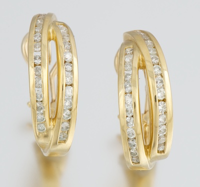 A Pair of Diamond Earrings 14k 131fde