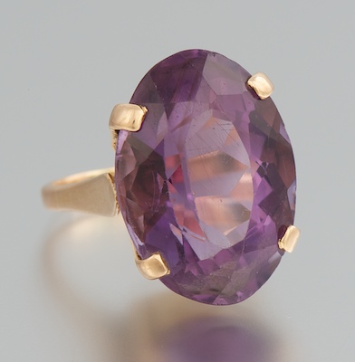 A Ladies Amethyst Cocktail Ring 13200a