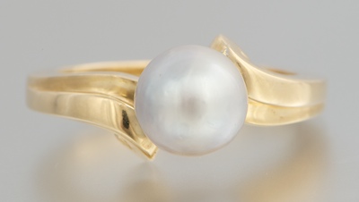 A Ladies' 18k Gold and Pearl Ring