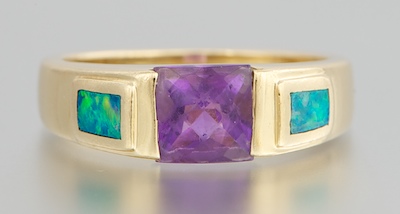 A Ladies Amethyst and Opal Ring 132031