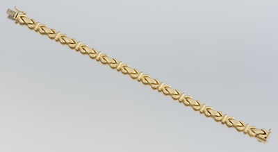 A Ladies 14k Gold Bracelet 14k yellow