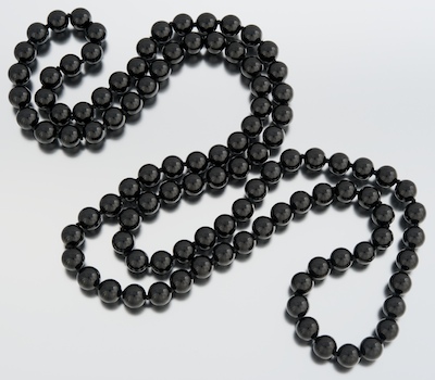 A Black Onyx Bead Necklace A continuous