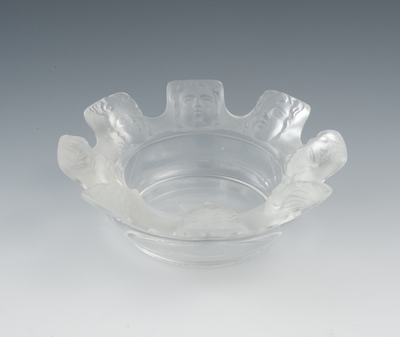 A Lalique Glass Ashtray Engraved 13212a