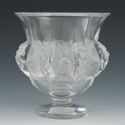 A Lalique Dampierre Glass Pedestal 132129