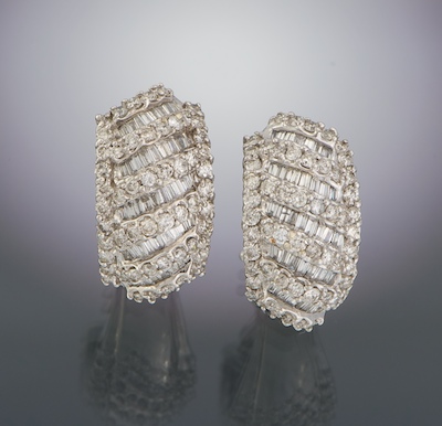 A Pair of Diamond Cluster Earrings