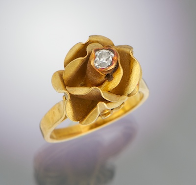 A Ladies' Rose Design Ring 18k
