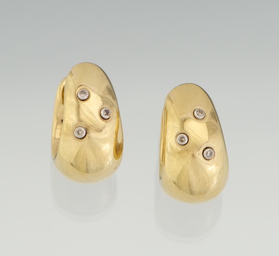 A Pair of Puffy Hoop Earrings with 134b53