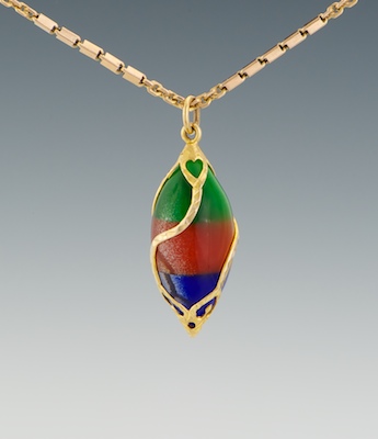 A Chatoyant Glass and Gold Pendant 134bcd