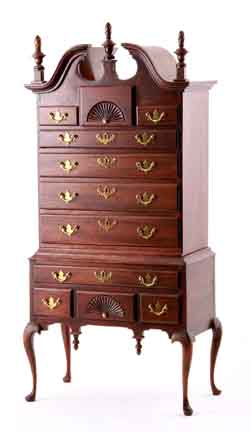 Miniature Queen Anne style mahogany 134d8c