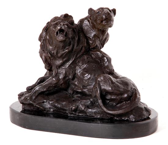 Bronze sculpture of lion couple 134d88