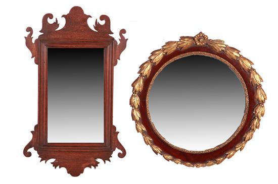 Diminutive Chippendale style mirror 134e18