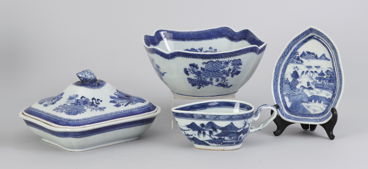 Canton Porcelain Group Covered 134f6c