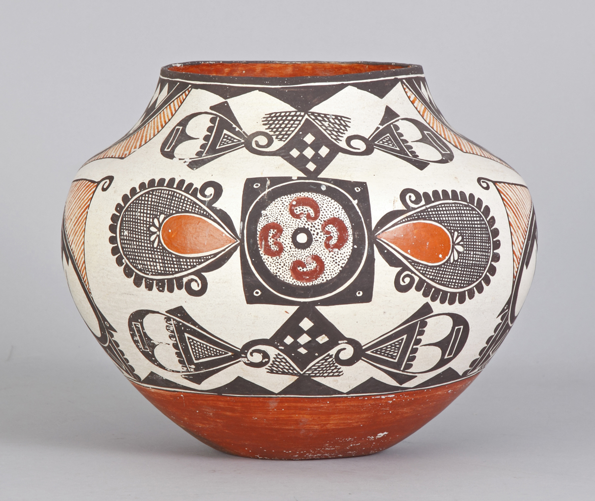 Early 20th Century Acoma Pot Complex