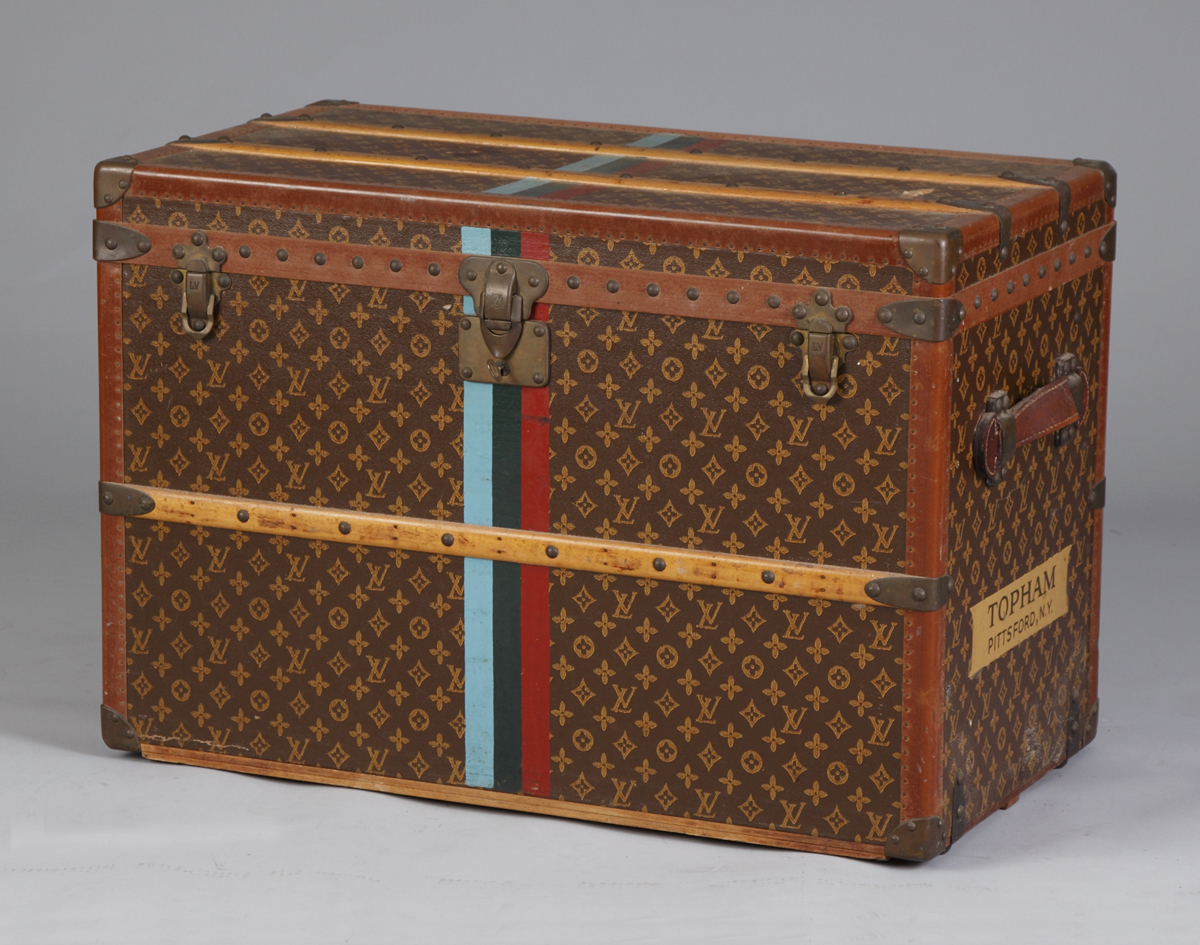 Louis Vuitton Trunk 848727 One 135020