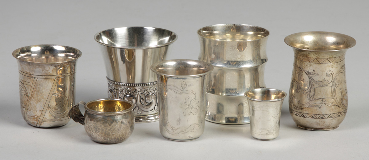 Group of silver beakers etc 319  1351b4