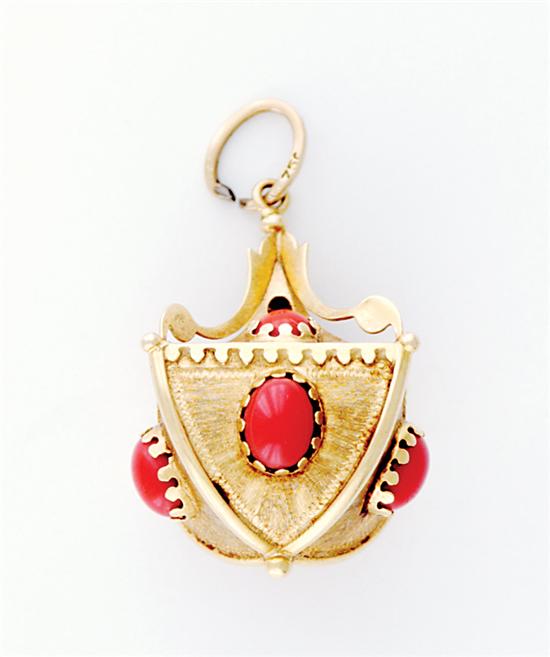 Gold and coral pendant circa 1910