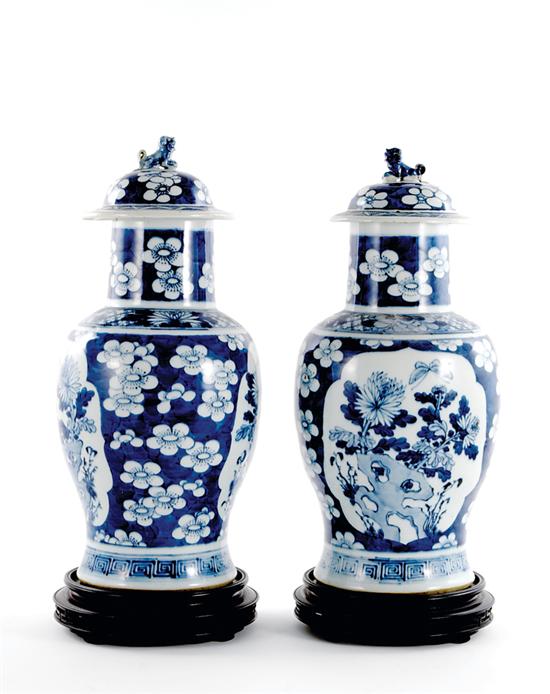 Pair Chinese Export covered urns 135351