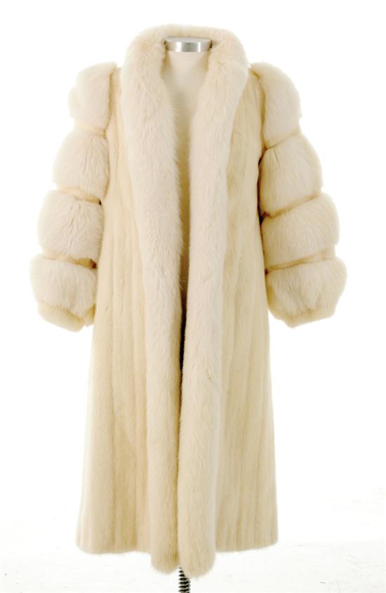 Saga fox jacket full length medium size.