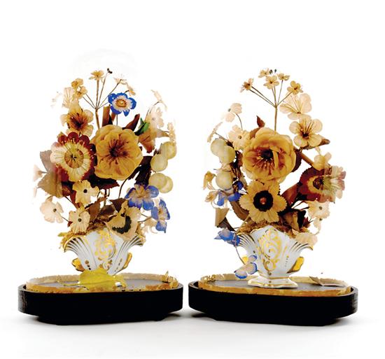 Pair Victorian floral arrangements 1354b0