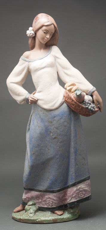 Lladro painted terracotta figure