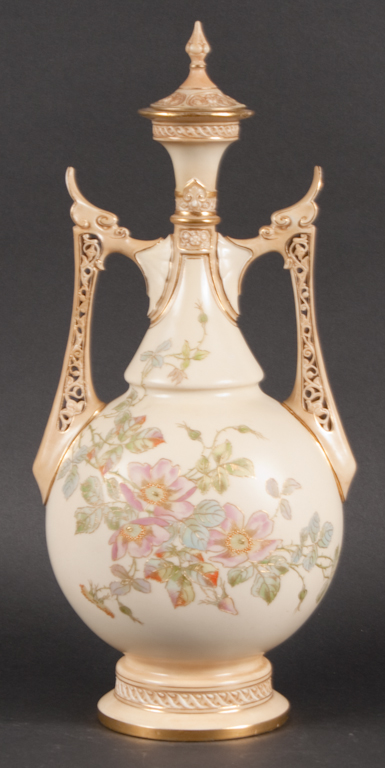 Royal Worcester floral decorated 1358f1