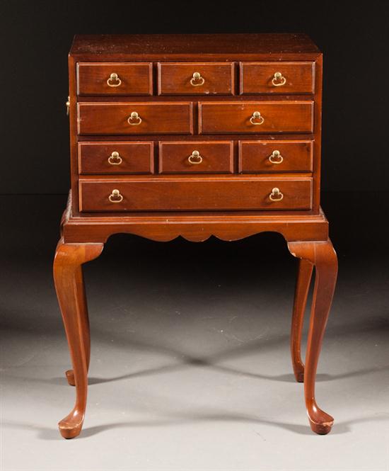 Queen Anne style mahogany silver 13598d