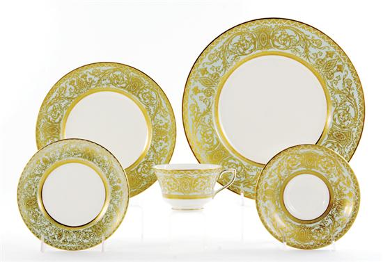 Royal Worcester dinner service 135cf5