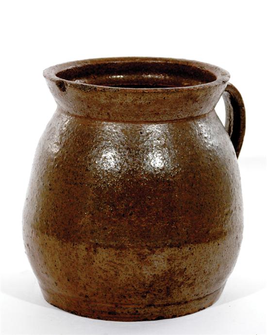 Southern stoneware chamberpot attributed 135d15