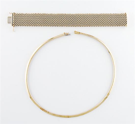 Yellow gold bracelet and necklace