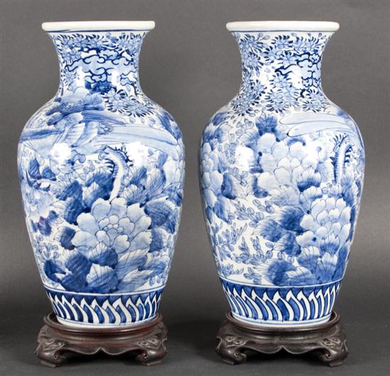 Pair of Japanese Arita porcelain
